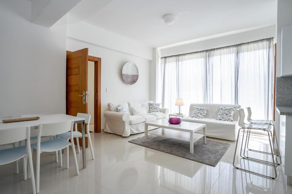 Escape Apartments, Balcony, Pool & Gym In La Julia Santo Domingo Exterior foto